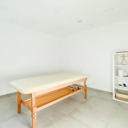 Poolside Garden View Luxury