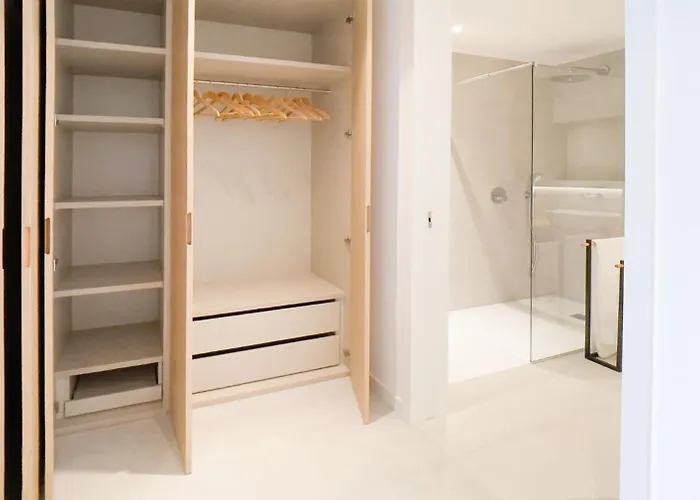 Poolside Garden View Luxury Santo Amaro (Algarve)